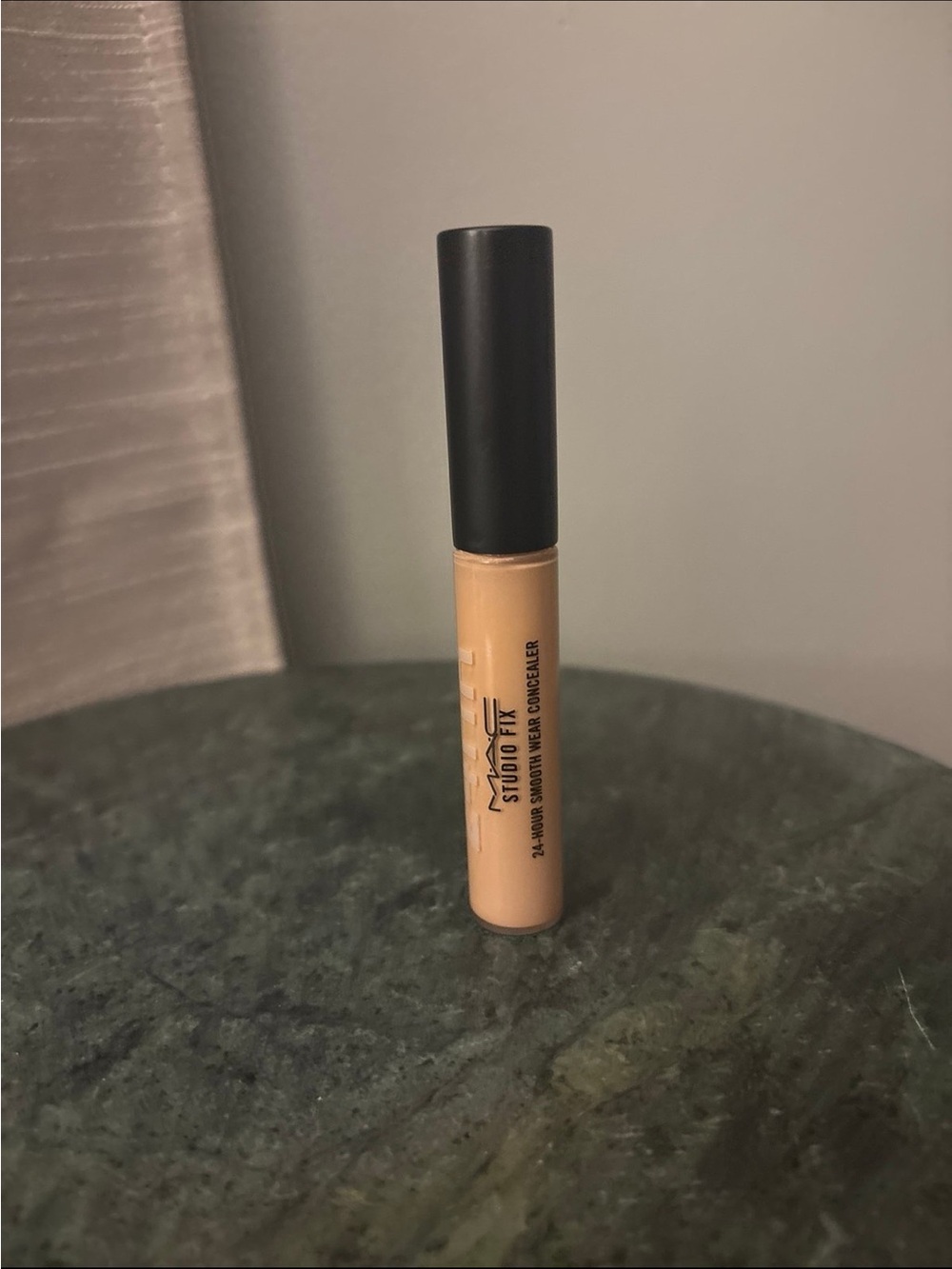 MAC Studio Fix 24-Hour Smooth Wear Concealer
Shade “NW24” NWOB